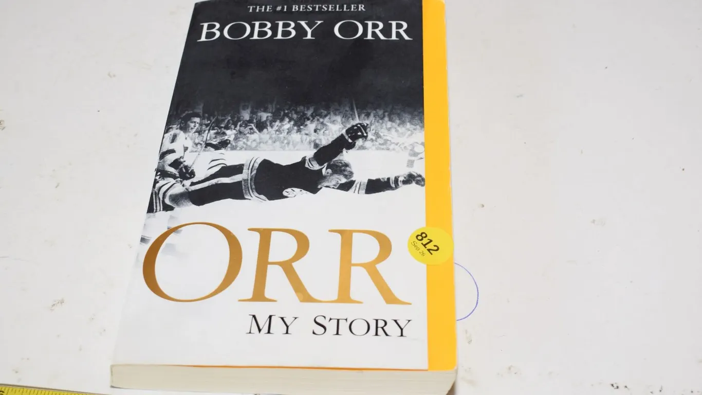 Bobby Orr Book