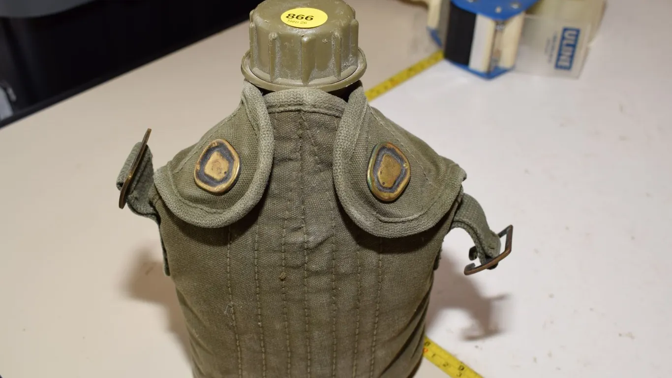 1953 Korean War Era Canadian Army 51 Pattern Canteen Carrier w/ Canteen