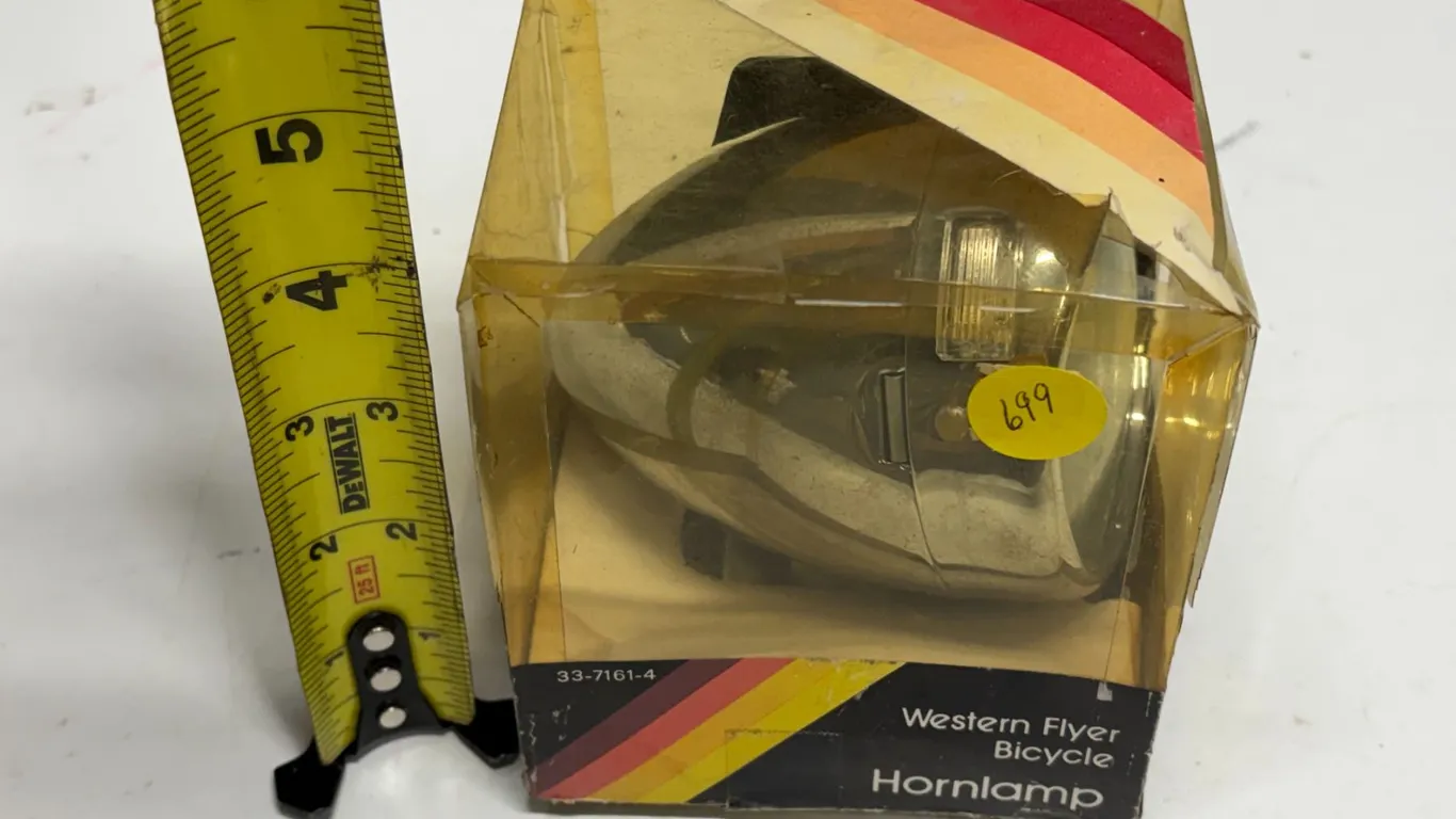 Western Flyer Deluxe Horn Lamp – Battery Operated