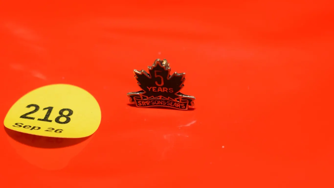 10K Gold Simpsons Sears Pin