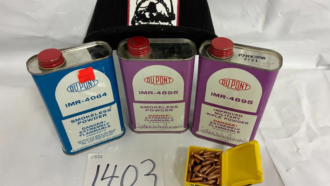 Smokeless Powder (1 ½ lbs) 4064 & 4895, .22 cal bullets .224-55g ** PAL Required
