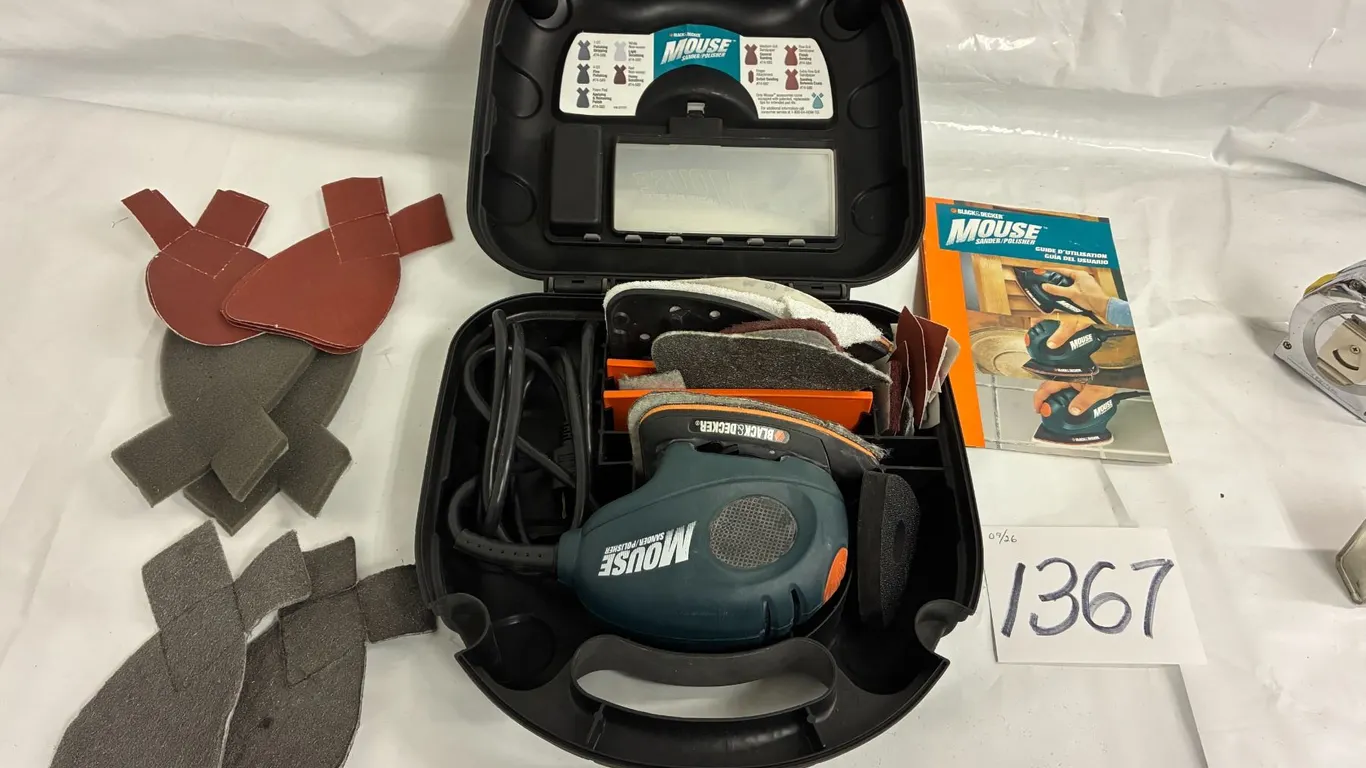 Black & Decker Sander / Polisher