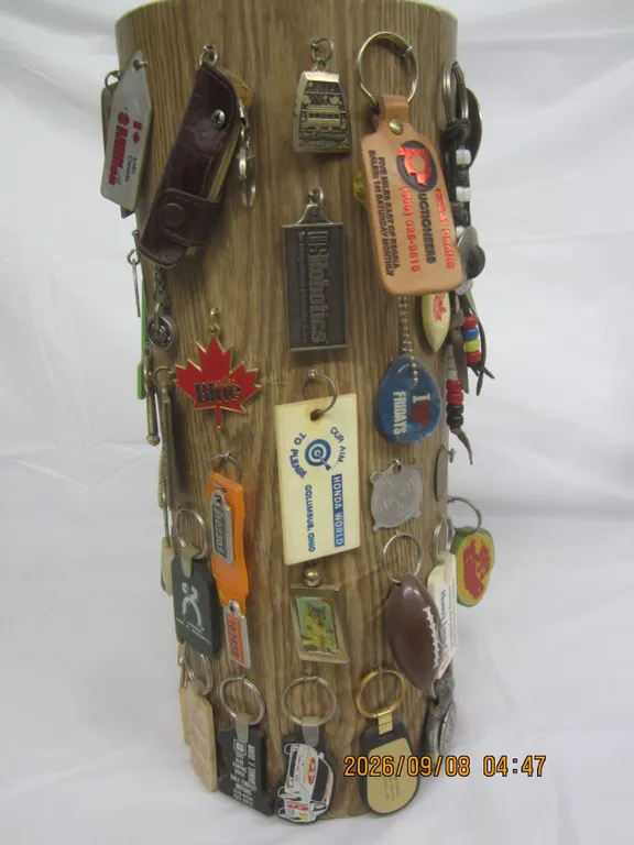 1041. Vintage Key Chain Collection