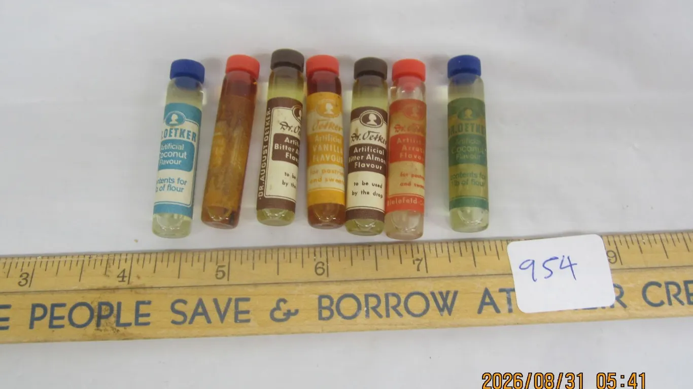 954. Vintage Dr. Oetker Food Flavor Jars Never Opened