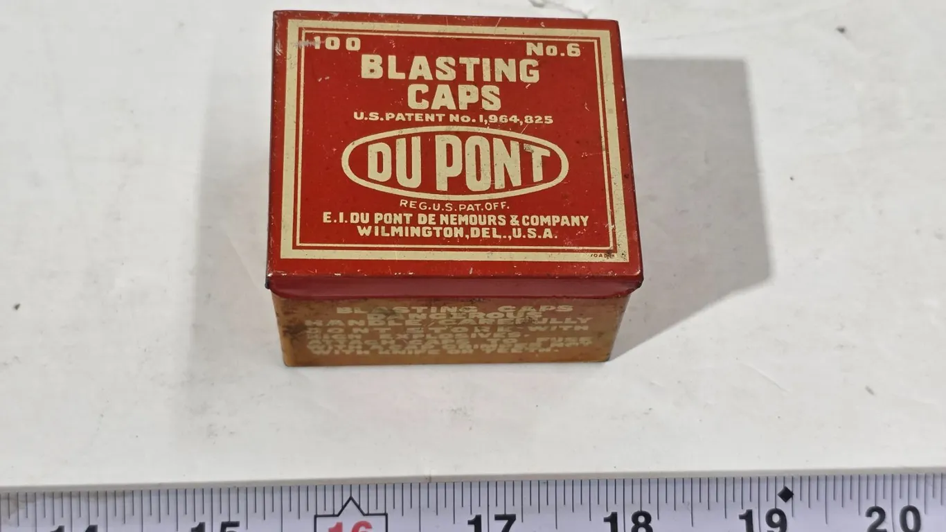 Dupont Blasting Cap Tin – 2 ½”x 2”x 1 ½”
