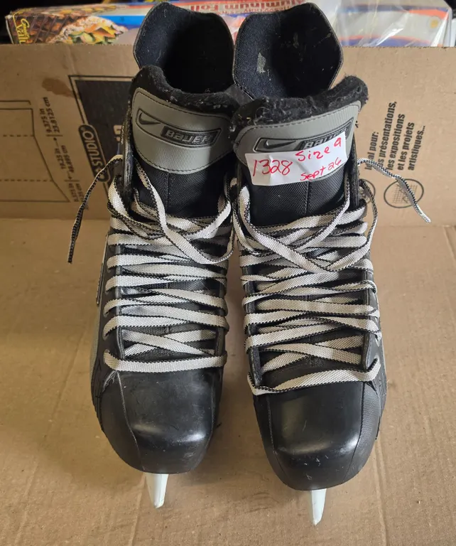 Bauer Skates (Size 9)