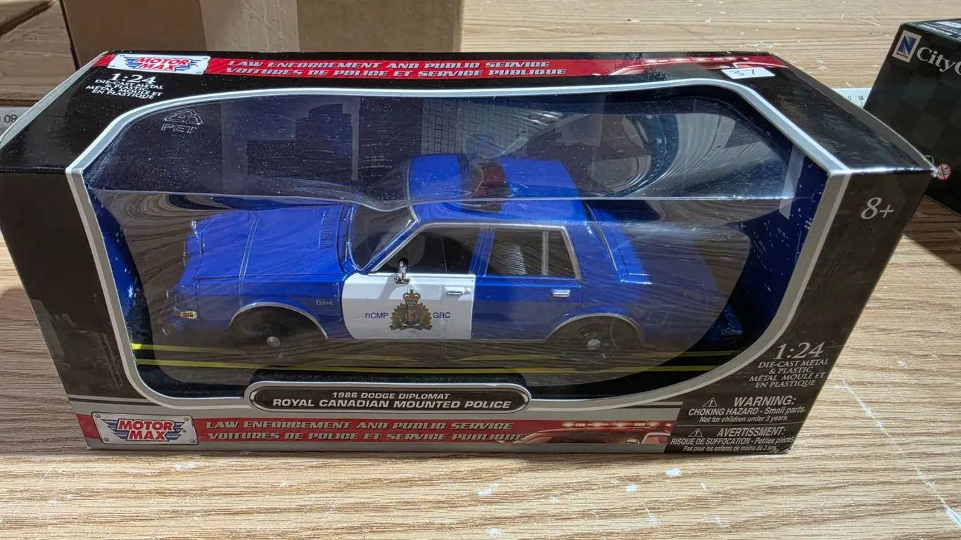 1986 RCMP Dodge Diplomat - 1/24 scale