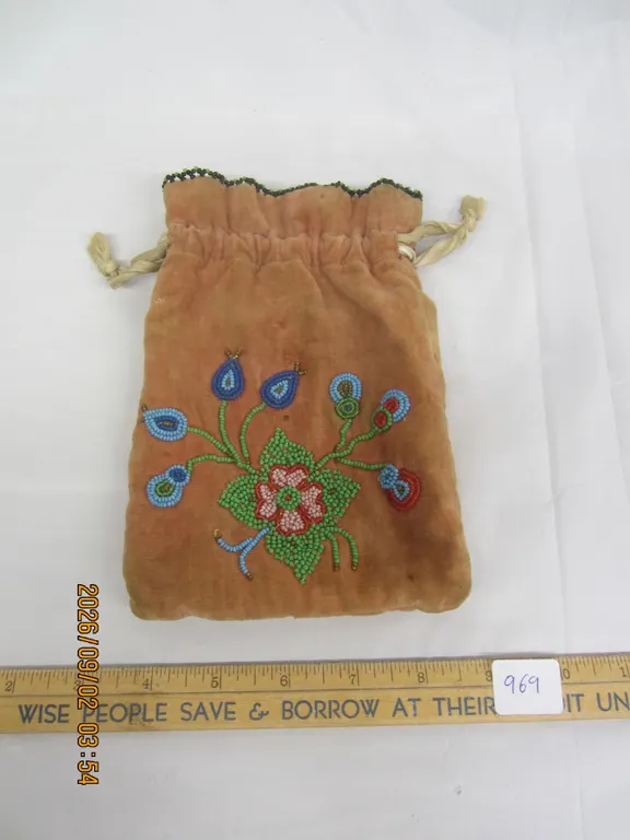 969. Antique Native American Beaded Velvet Purse Rare Item