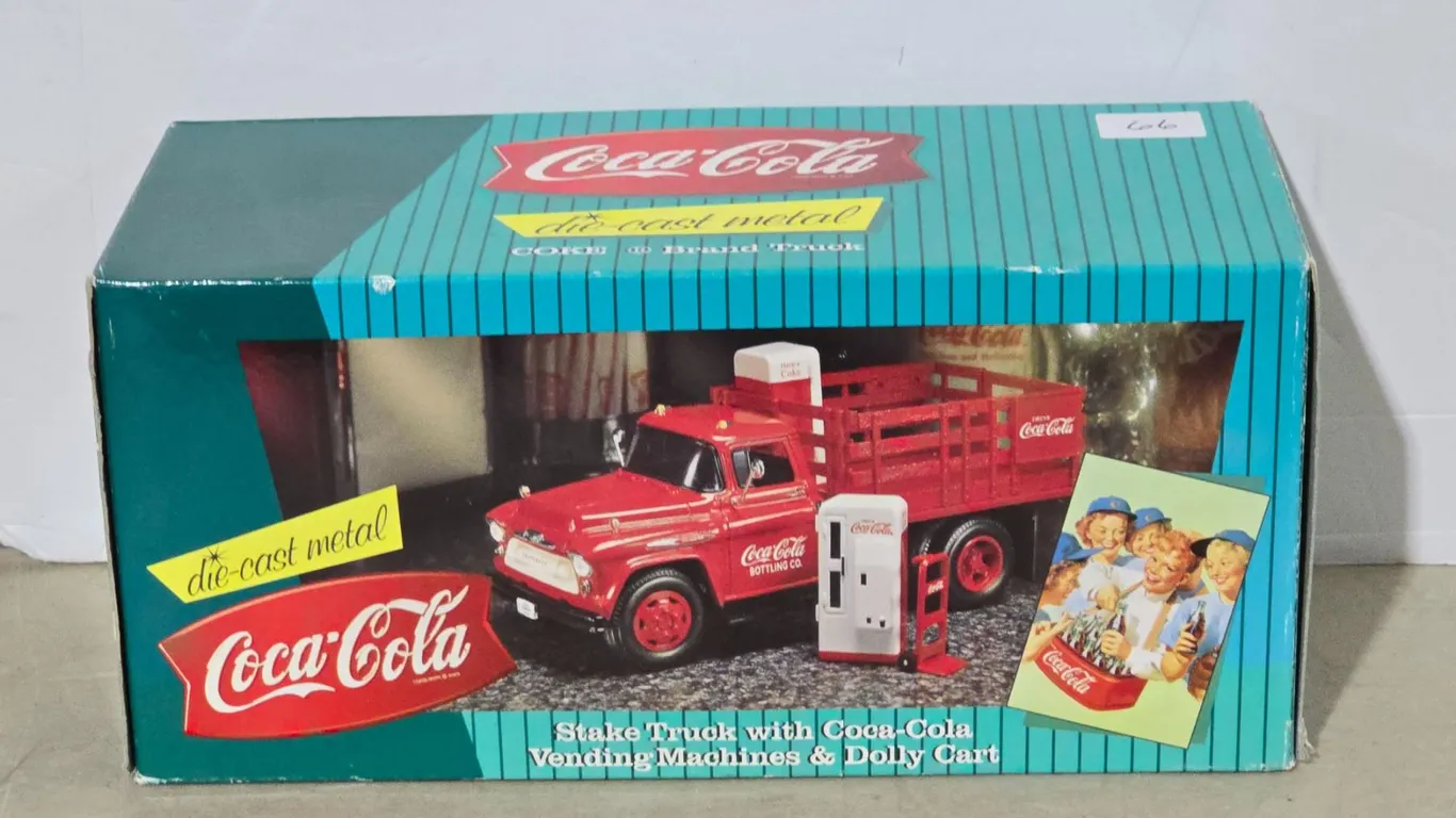 Die-cast Coke Truck - NEW