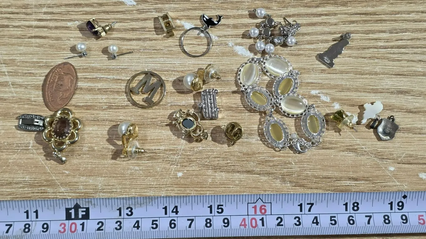 Mix Lot, Pendant , Earrings, Braelet Stamp Avon