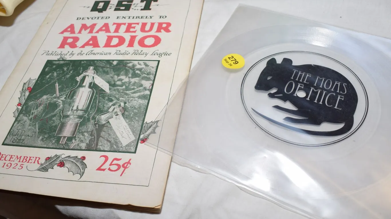 1925 Radio Magazine w/ Record