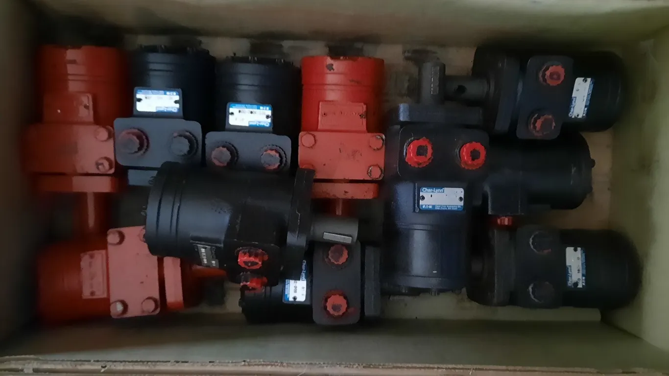 11 Char-Lynn Hydraulic Orbit Motors condition unknown