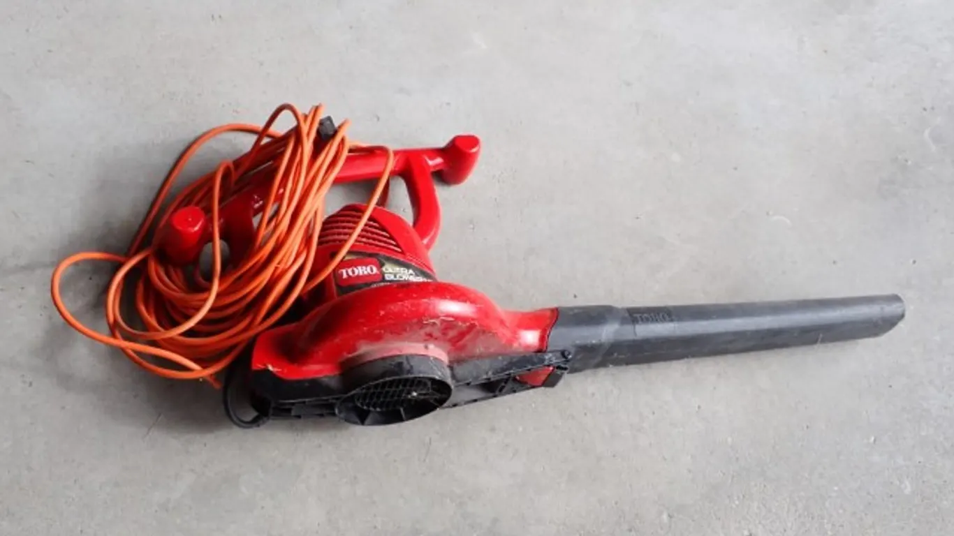 Toro Ultra Blower Vac