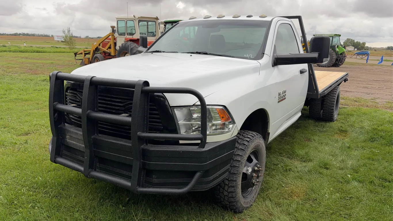 2017 Ram 3500 Flat Deck Truck *Unreserved*