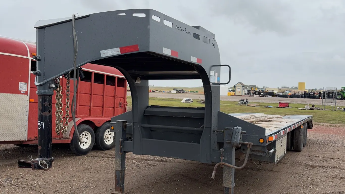 2015 Precision Trailers Gooseneck trailer w/ fold up ramps, *Unreserved*