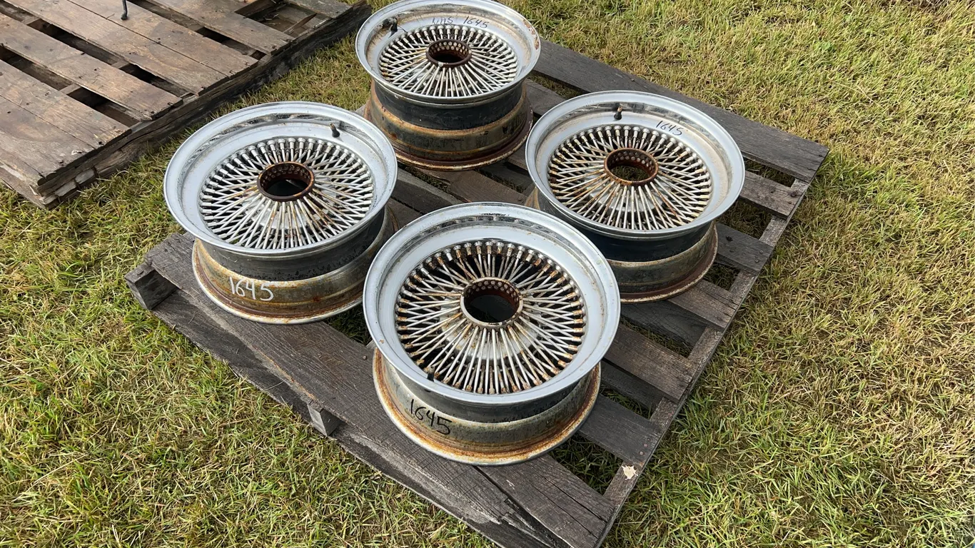 Pinnacle 100 Spoke Wire Wheels, 15x7, Standard offset, *Unreserved*