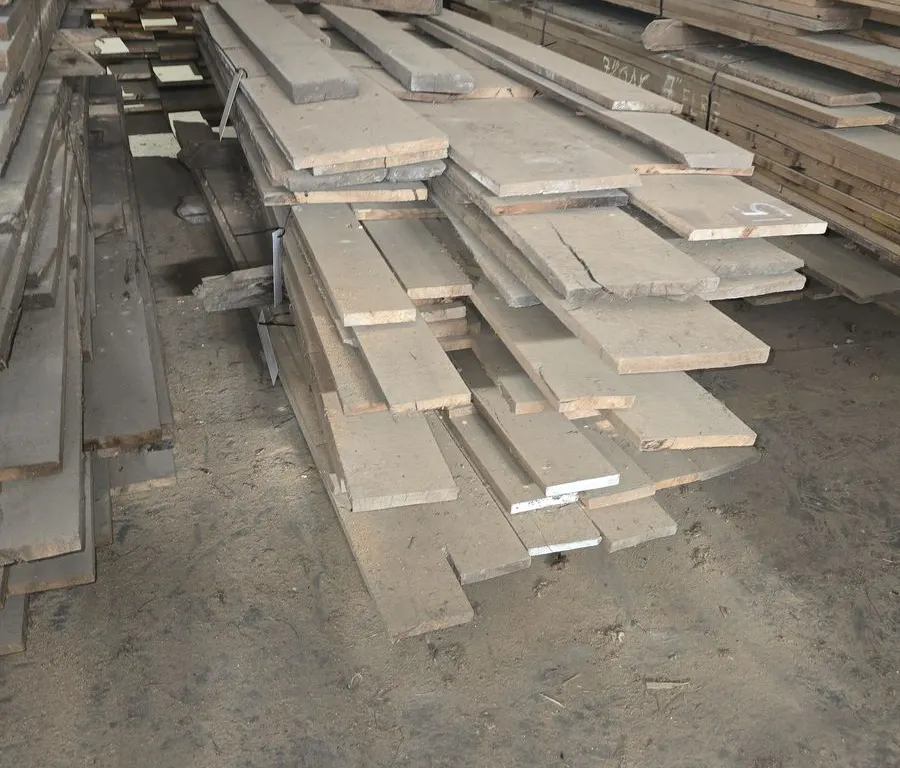 Re-Sawn & Salvaged Reclaimed Antique Barn Wood Planks & Boards
