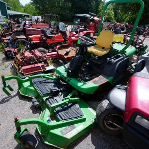 John Deere 72" Ride-on Front Mount Cutting Deck Mower