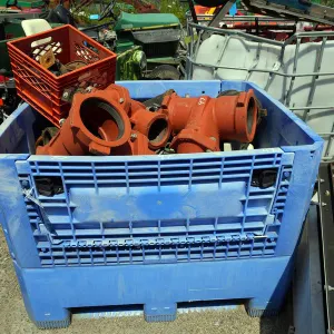 (1) Lg Crate of Heavy Cast & PVC Valves & Related