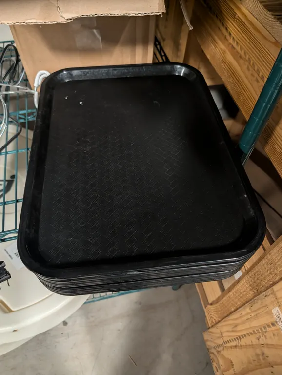 (13) Plastic Food Trays