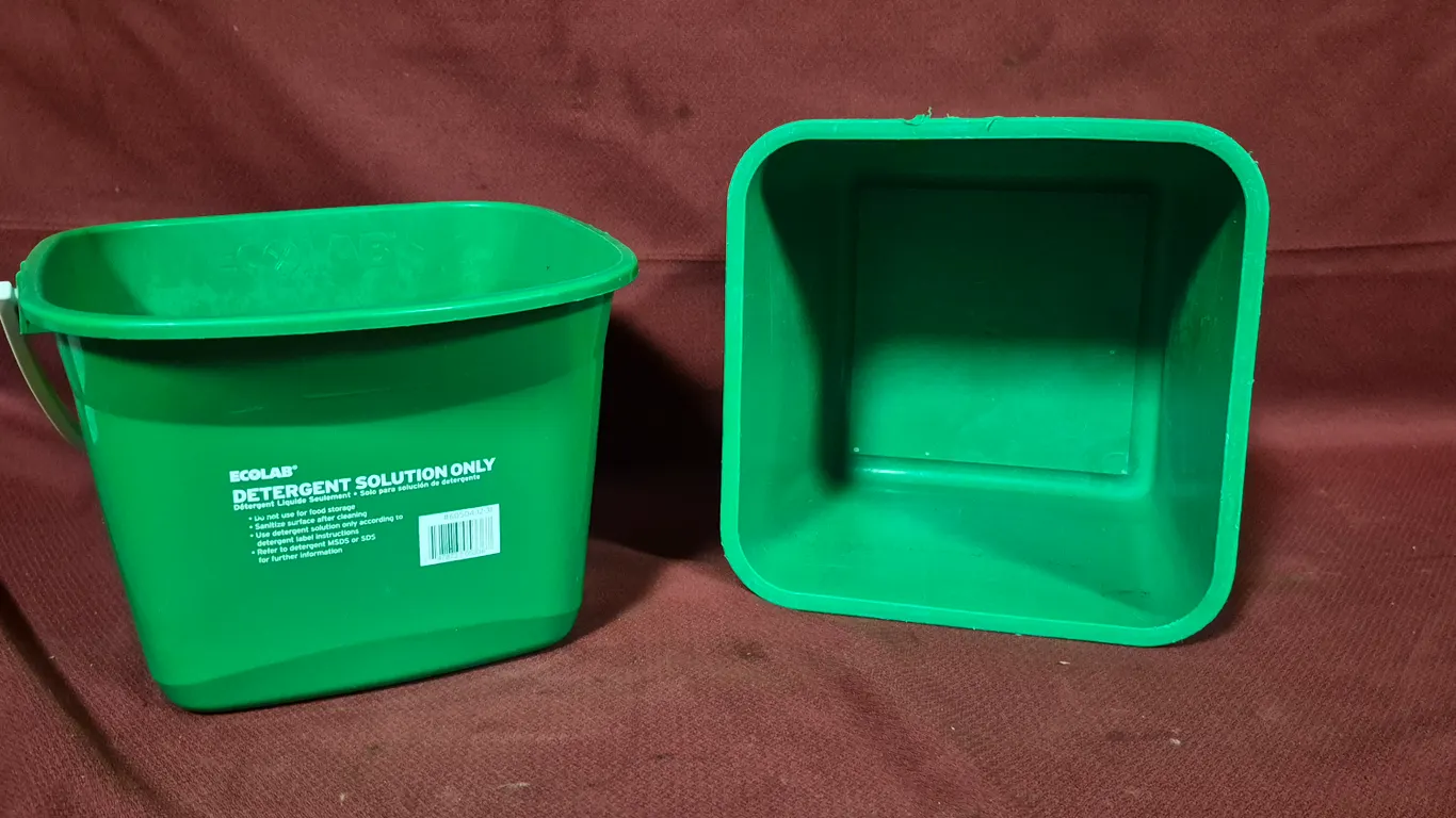 (2) Detergent Buckets