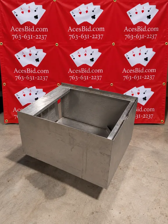 Nemco Stainless Steel Equipment Stand on Casters - 24" X 26" X 19.5"