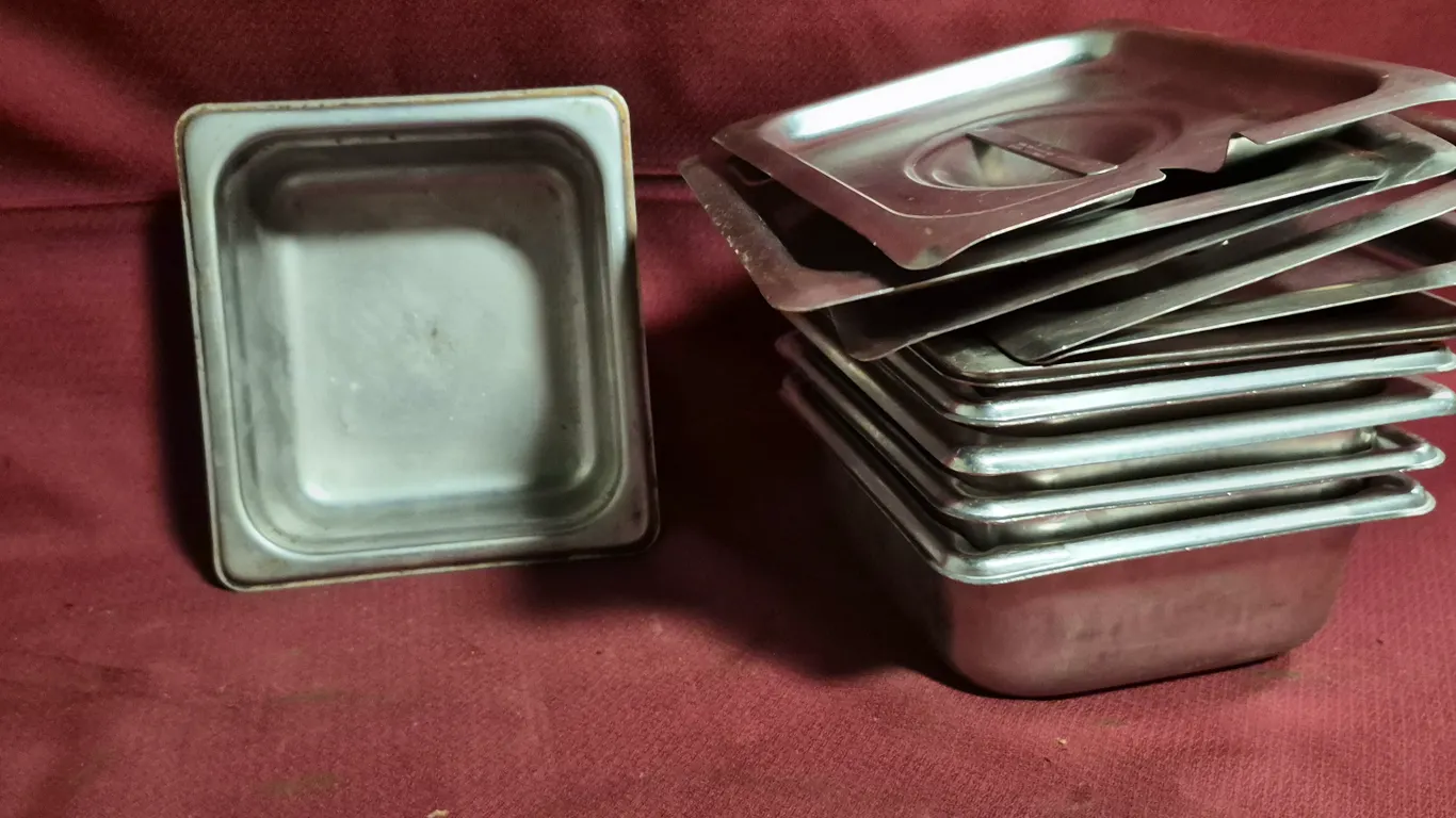 (6) Sixth Size 4" Deep Stainless Steel Hotel Pans with Covers