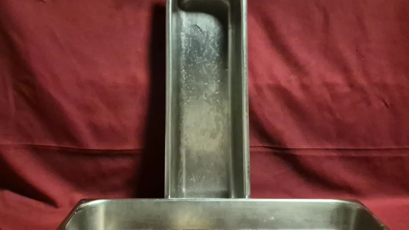 (4) Half Size Long 2-1/2" Deep Stainless Steel Hotel Pans