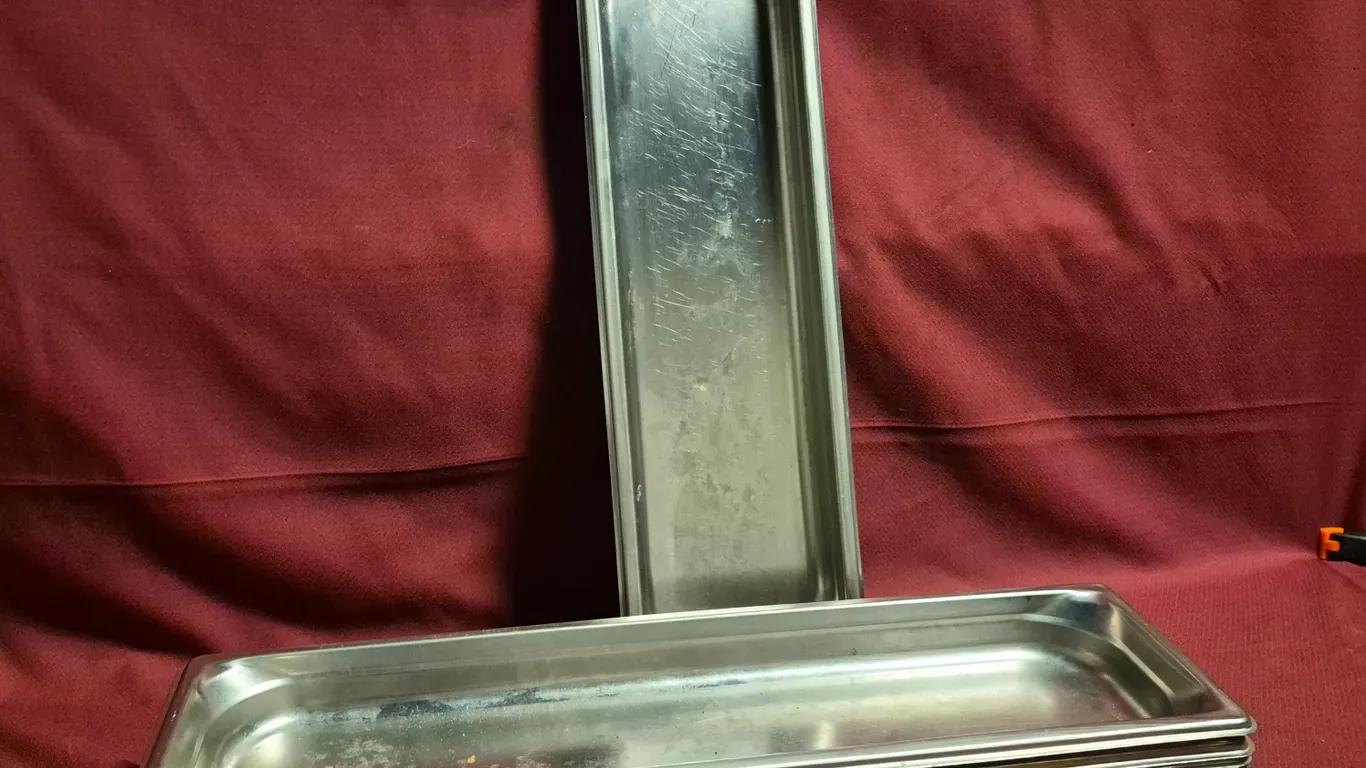 (8) Vollrath Half Size Long 1-1/2" Deep Stainless Steel Hotel Pans - Model # 90512 - NSF Approved