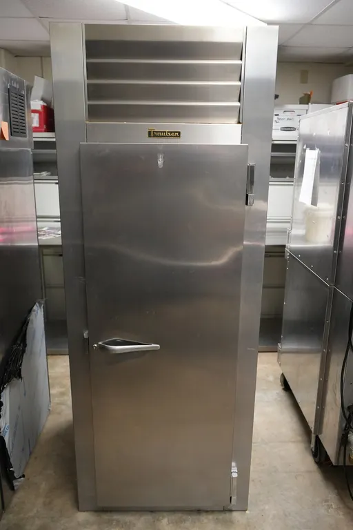 Traulsen Warming Cabinet