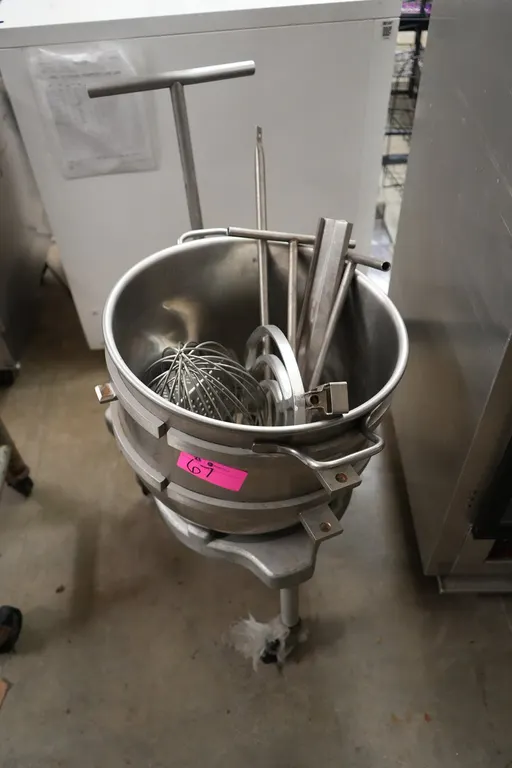60 Qt Mixing Bowl & Attachments