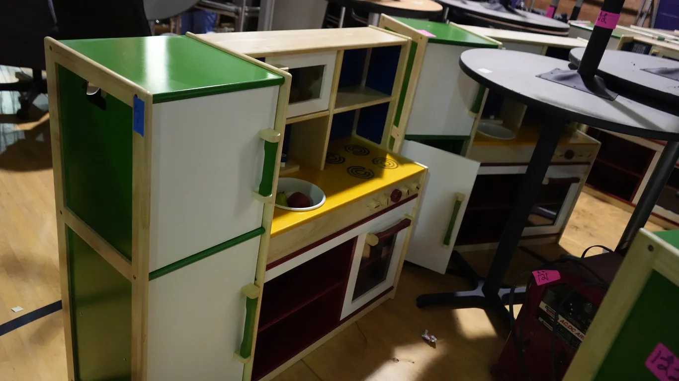 Childs Play Kitchens & Miscellaneous