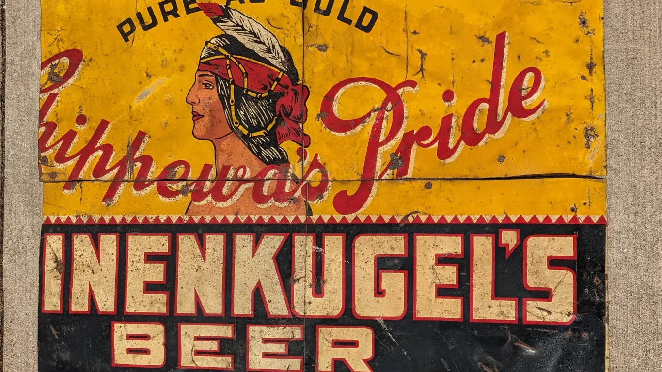 LEINENKUGELS CHIPPEWA PRIDE BEER TIN SIGN CHIPPEWA FALLS WISCONSIN