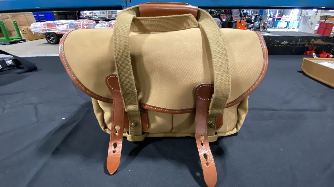 BILLINGHAM 225 5-SERIES CANVAS/LEATHER CAMERA BAG