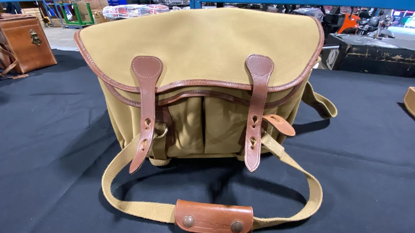 BILLINGHAM 335 5-SERIES CANVAS/LEATHER CAMERA BAG