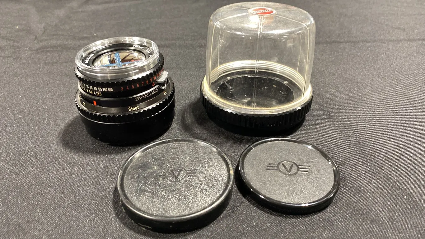 CARL ZEISS PLANAR 1:3.5 F=100MM LENS WITH CASE