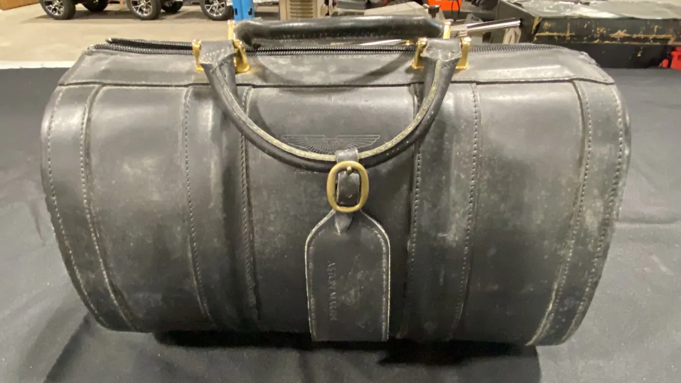 ASTON MARTIN VINTAGE BLACK LEATHER HANDLE BAG