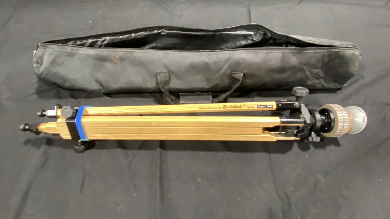 BERLEBACH REPORT 2042 HEAVY DUTY ASH WOOD 2 SECTION CAMERA TRIPOD WITH LINHOF CAMERA MOUNT &