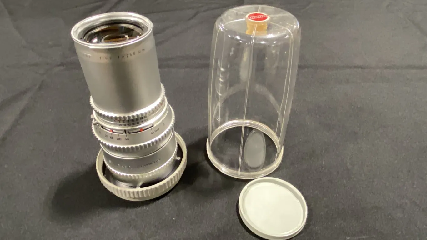 CARL ZEISS SONNER 1:5.6 F=250MM LENS WITH CASE