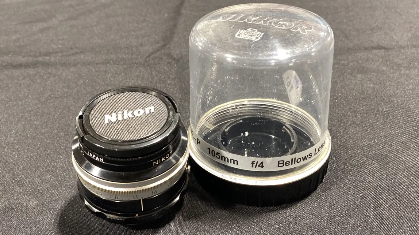 NIKON NIKKOR-P 105MM F/4 BELLOWS LENS WITH CASE