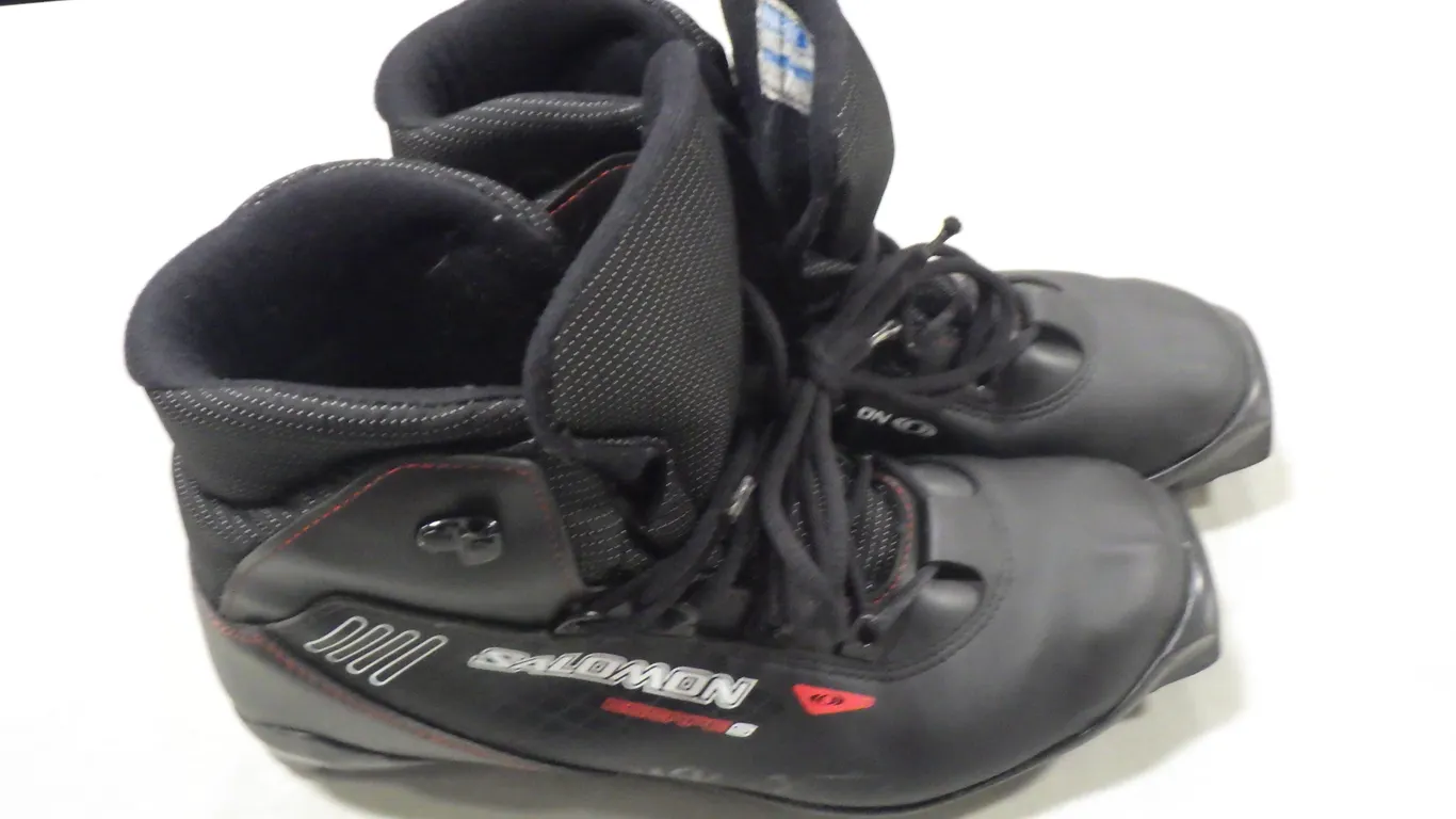Salomon Escape 5 Cross-country ski boot (size 10) Salomon Escape 5