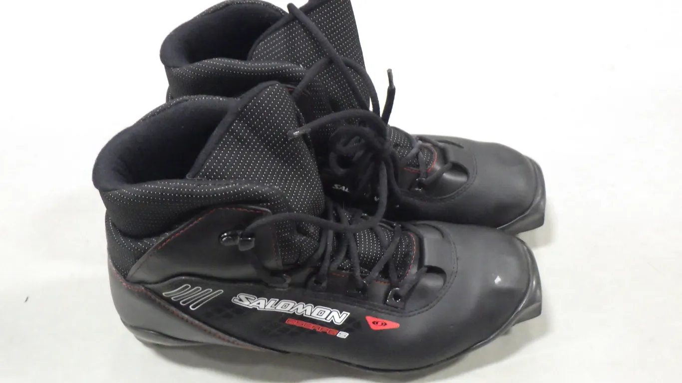 Salomon Escape 5 Cross-country ski boot (size 10) Salomon Escape 5