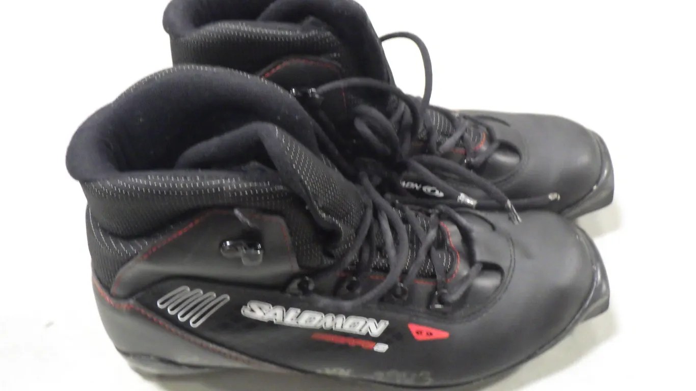 Salomon Escape 5 Cross-country ski boot (size 10) Salomon Escape 5