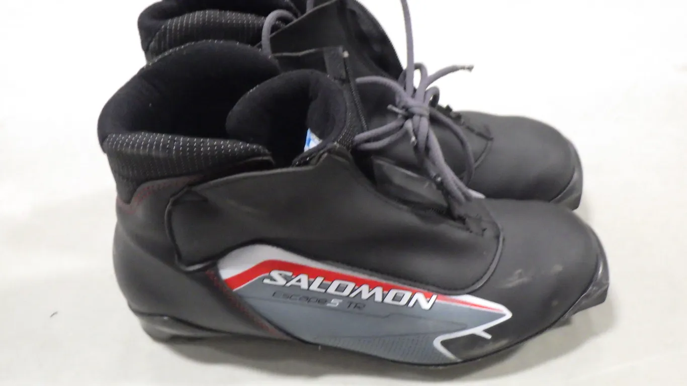 Salomon Escape 5TR Cross-country ski boot (size 11) Salomon Escape 5TR