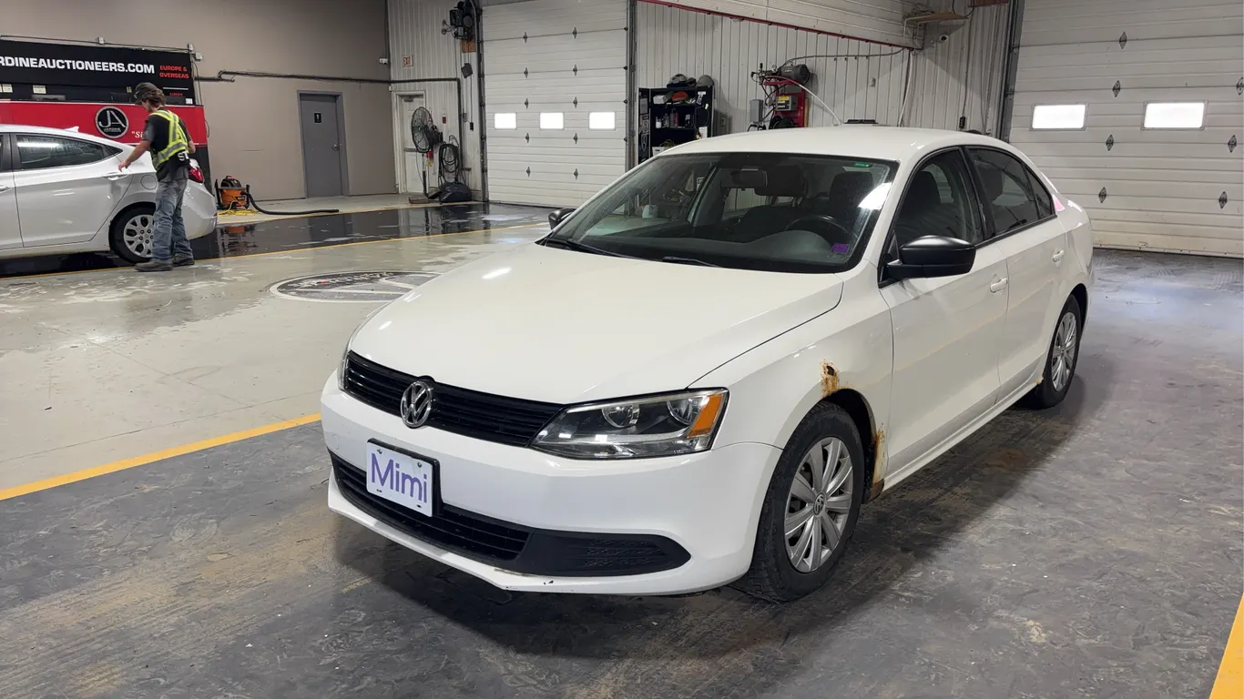 2013 Volkswagen Jetta Base 4dr Sedan 6A