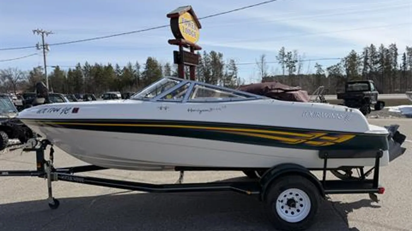 2001 Four Winns 180 Horizon With