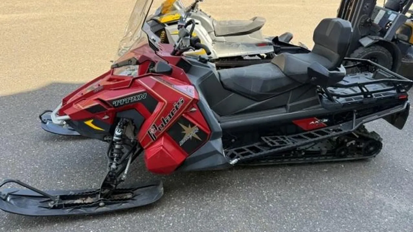 2021 Polaris 800 Titan Adventure Snowmobile