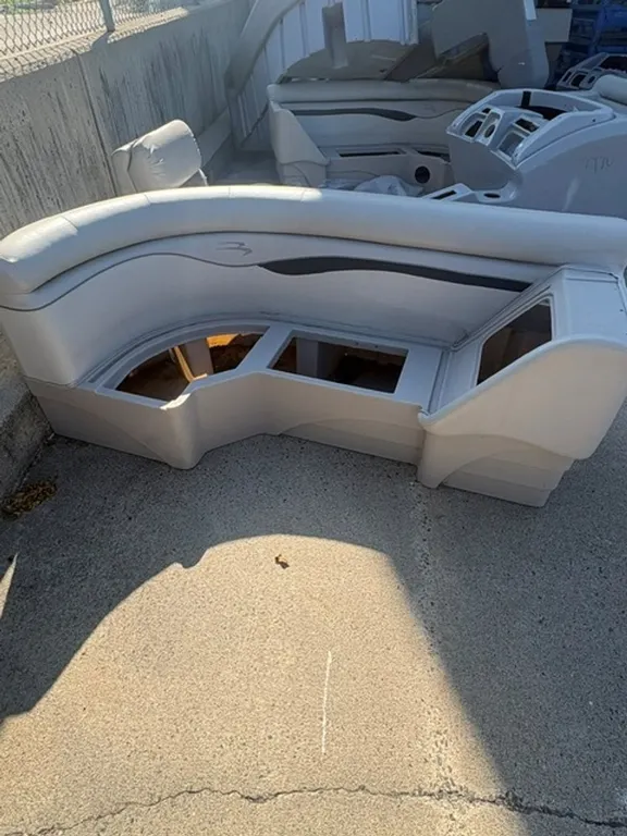 Pontoon Seat