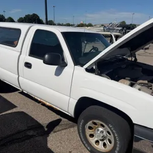 2006 Chevy 4x4 1500 Pick Up