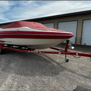 2004 Glastron Cruiser Boat With Cracked Engine Block